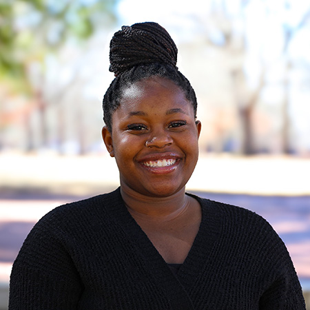 Sydne Crawford Headshot